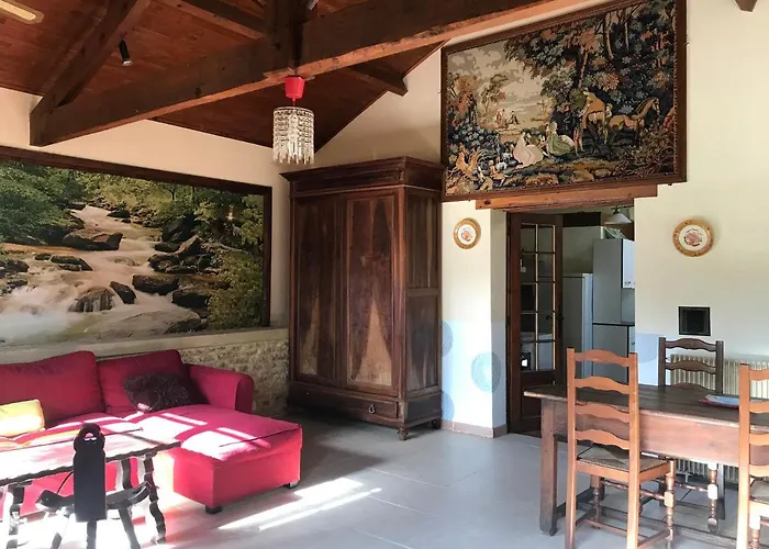 度假居 Presbytere De Cassagnes *