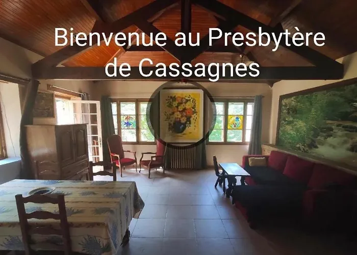 Presbytere De Cassagnes * Cassagnes (Lot)